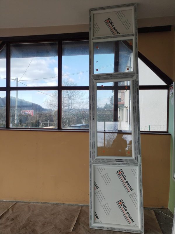 PVC STIJENA – 74×330 cm