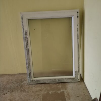 PVC PROZOR – 101 x 133 cm – JEDNOKRILNI – DESNO OTVARANJE
