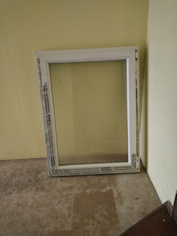 PVC PROZOR – 101 x 133 cm – JEDNOKRILNI – DESNO OTVARANJE