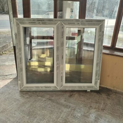 PVC PROZOR – 134 x 114 cm – DVOKRILNI – DESNO OTVARANJE – 3 STAKLA