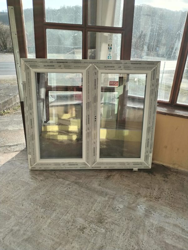 PVC PROZOR – 134 x 114 cm – DVOKRILNI – DESNO OTVARANJE – 3 STAKLA