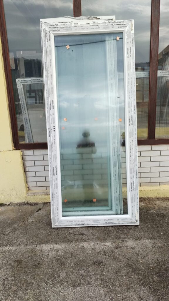 PVC BALKONSKA VRATA -98×221 cm- JEDNOKRILNA – LIJEVO OTVARANJE