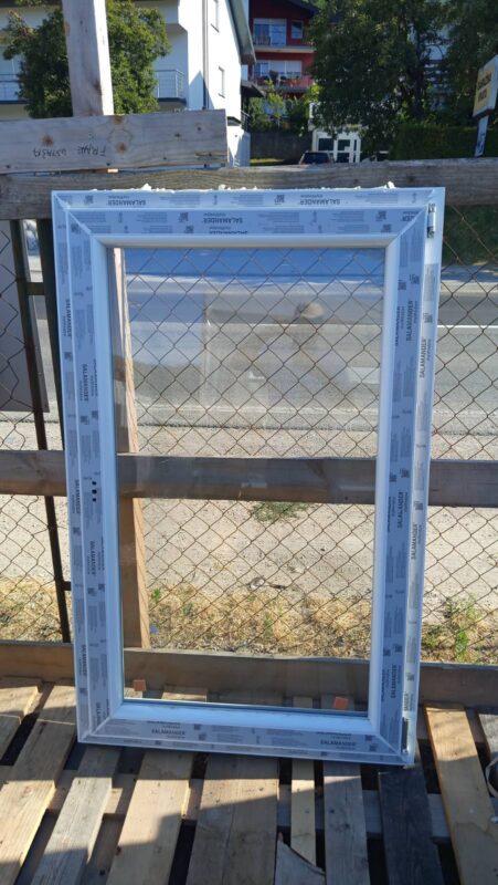 PVC PROZOR – 90 x 141,5 cm – JEDNOKRILNI – DESNO OTVARANJE