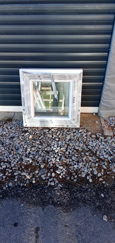 PVC PROZOR – 60 x 60 cm – JEDNOKRILNI – LIJEVO OTVARANJE