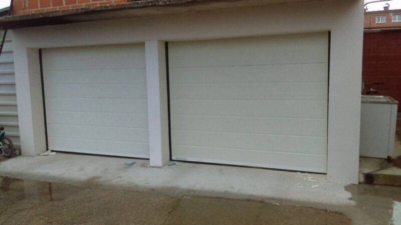 SEKCIJSKA GARAŽNA VRATA 225×233 – NAJJEFTINIJE U HRVATSKOJ