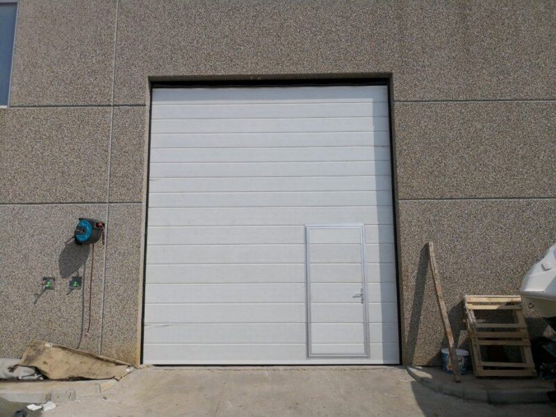 SEKCIJSKA GARAŽNA VRATA 250×211 – NAJJEFTINIJE U HRVATSKOJ