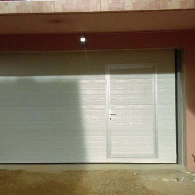 SEKCIJSKA GARAŽNA VRATA 250×325 – NAJJEFTINIJE U HRVATSKOJ