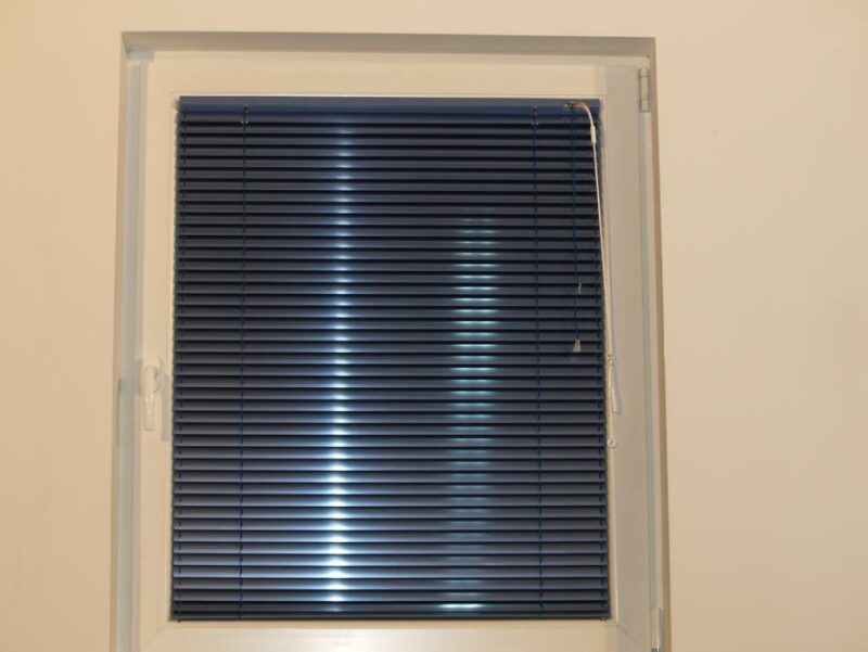 ALUMINIJSKE ŽALUZINE VENEZIANO, MODEL SUNLUX, 120×120 cm