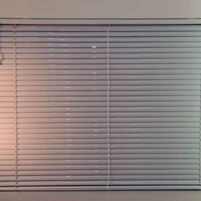 ALUMINIJSKE ŽALUZINE VENEZIANO, MODEL SUNLUX, 100×140 cm